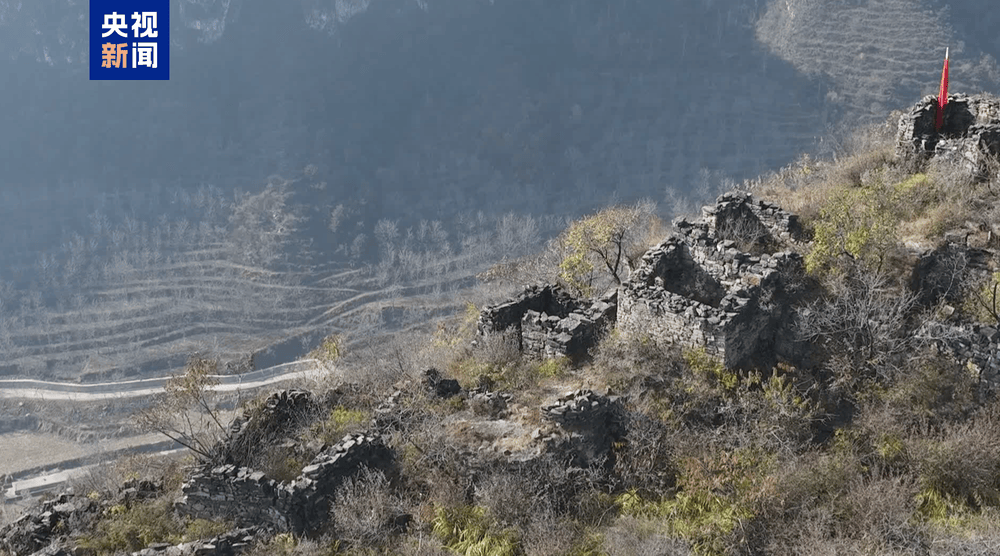 犹犹他爵士 vs 体斯顿火箭
他爵士 vs 体斯顿火箭
_150多间石屋藏于峭壁 山西盂县发现一处明代古寨遗址