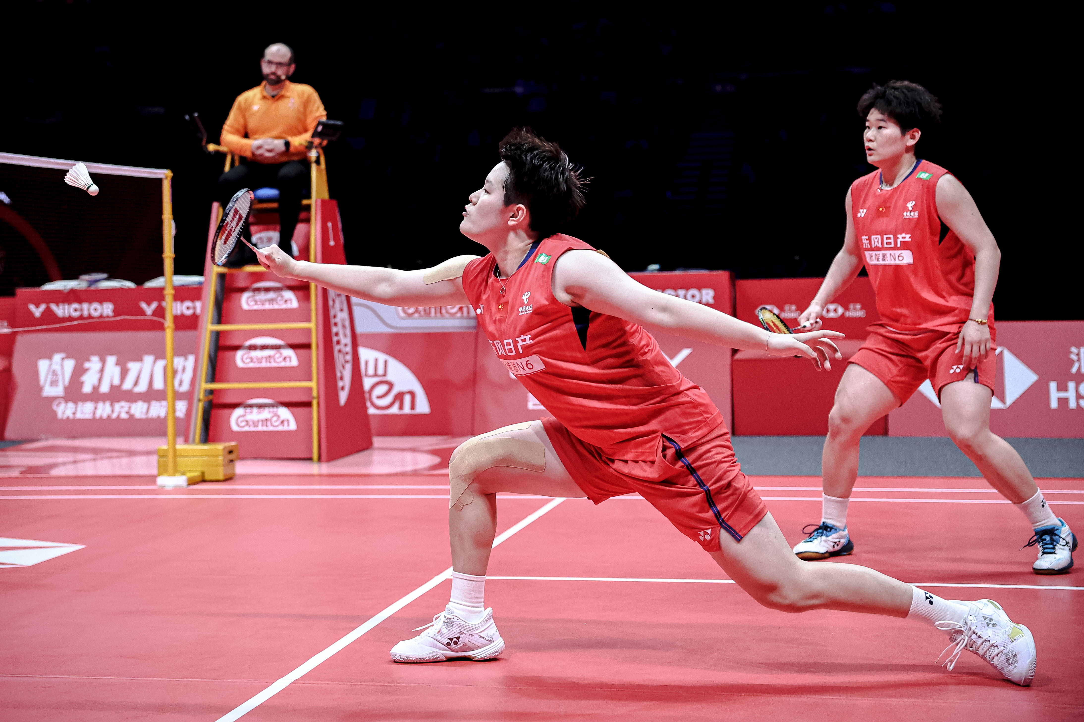 皇冠信用网开号_（体育）羽毛球——世巡赛总决赛：刘圣书/谭宁无缘女双决赛